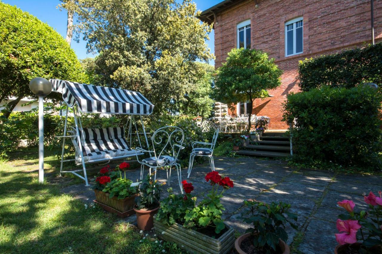 Villa Italy Marina di Pietrasanta Buitenkant foto