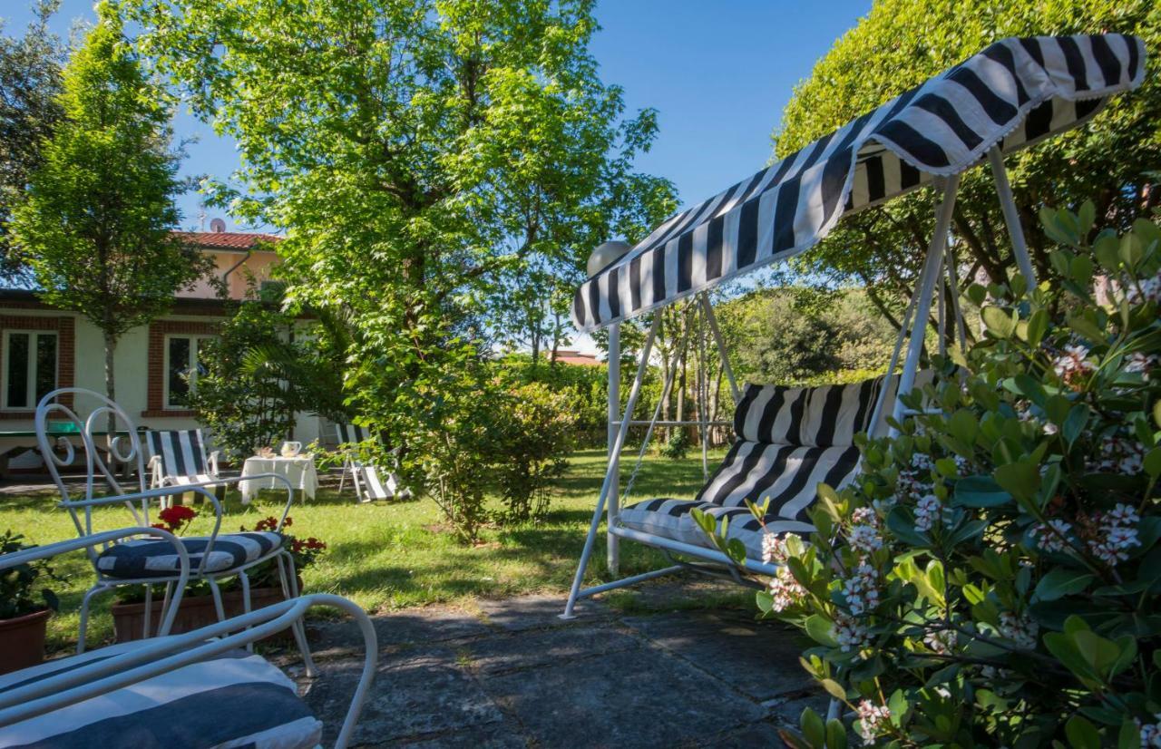 Villa Italy Marina di Pietrasanta Buitenkant foto