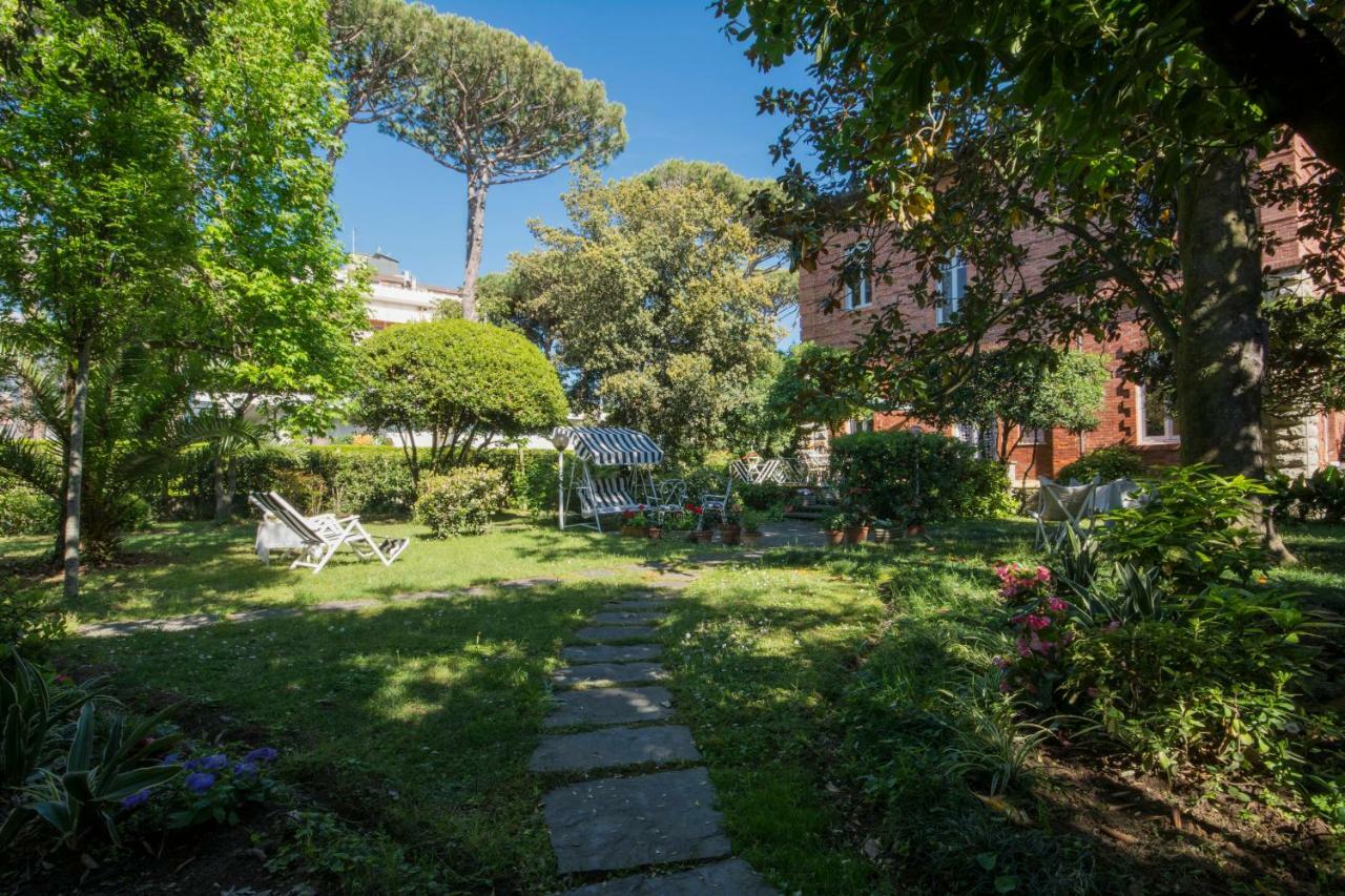 Villa Italy Marina di Pietrasanta Buitenkant foto
